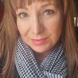 Meet your Posher, Michele